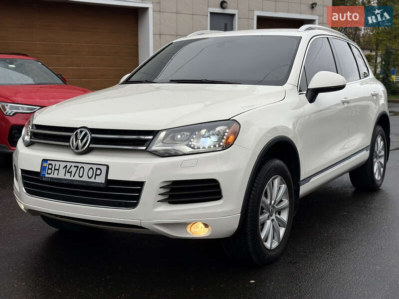 Внедорожник / Кроссовер Volkswagen Touareg 2011 в Одессе