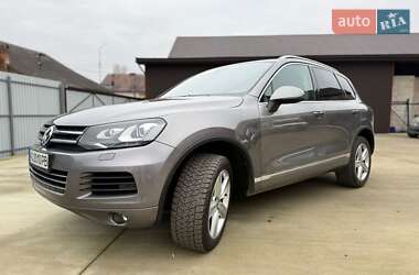 Внедорожник / Кроссовер Volkswagen Touareg 2012 в Хусте