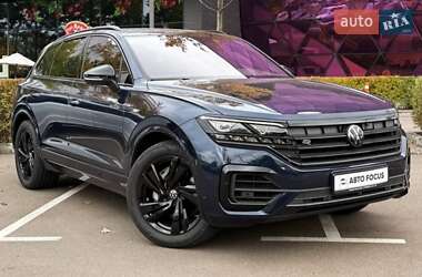Позашляховик / Кросовер Volkswagen Touareg 2023 в Києві