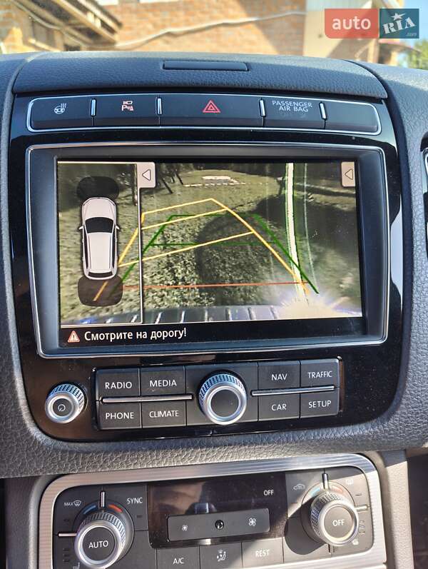 Внедорожник / Кроссовер Volkswagen Touareg 2015 в Ахтырке