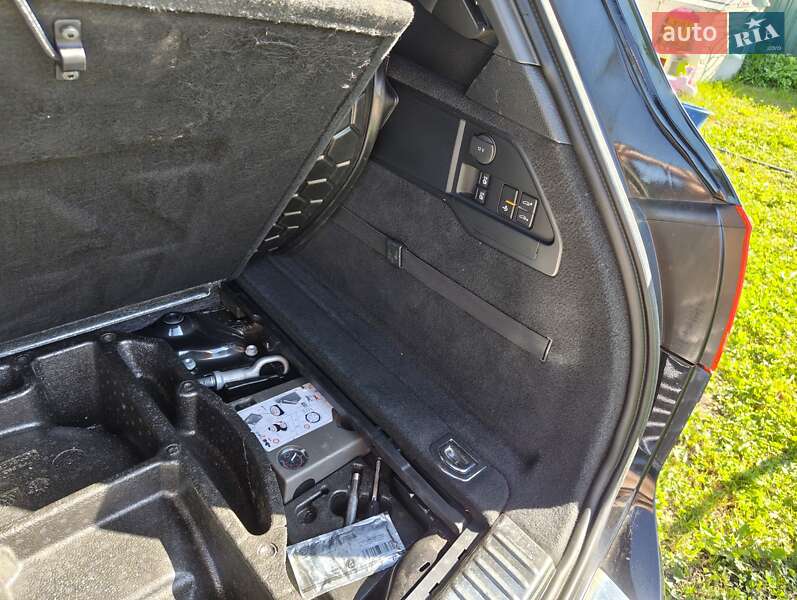 Внедорожник / Кроссовер Volkswagen Touareg 2015 в Ахтырке