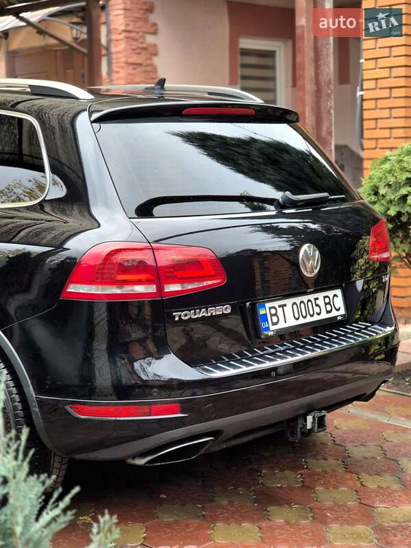 Внедорожник / Кроссовер Volkswagen Touareg 2012 в Запорожье