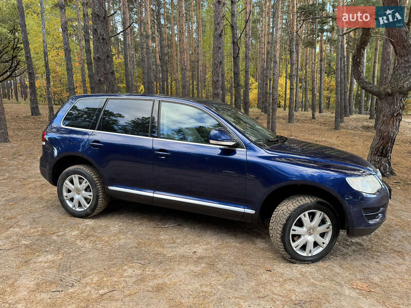 Внедорожник / Кроссовер Volkswagen Touareg 2007 в Киеве