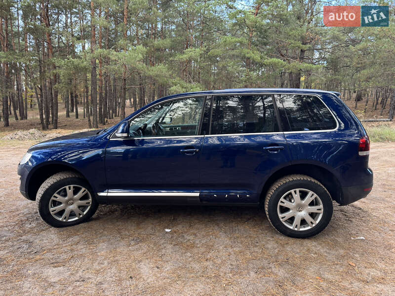 Внедорожник / Кроссовер Volkswagen Touareg 2007 в Киеве