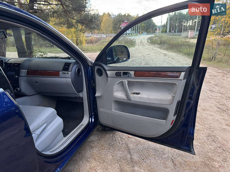 Внедорожник / Кроссовер Volkswagen Touareg 2007 в Киеве