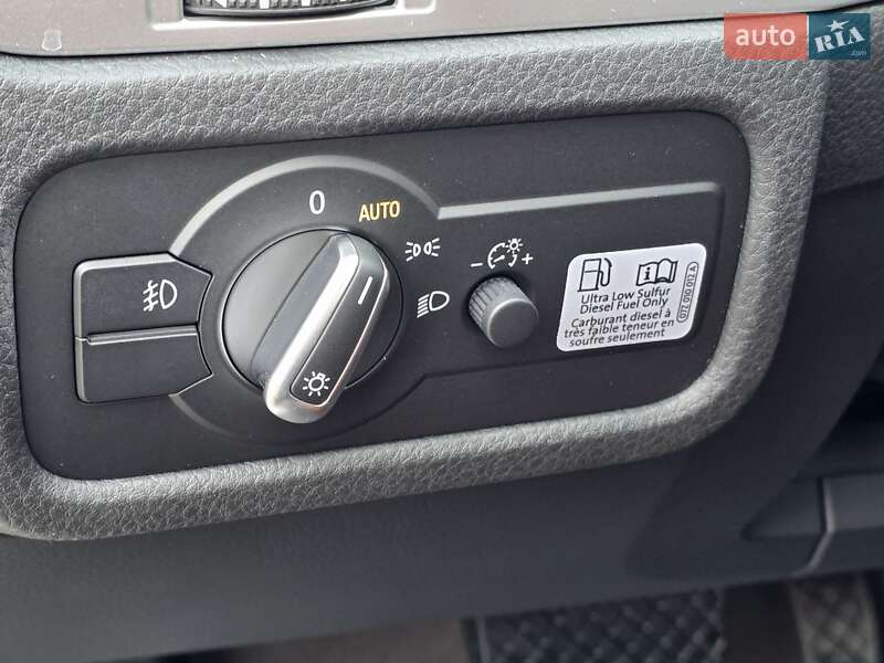 Внедорожник / Кроссовер Volkswagen Touareg 2016 в Коломые