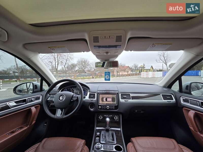 Внедорожник / Кроссовер Volkswagen Touareg 2016 в Коломые