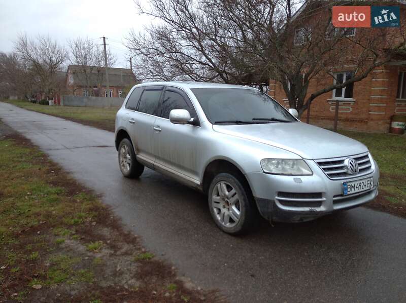 Внедорожник / Кроссовер Volkswagen Touareg 2005 в Ромнах