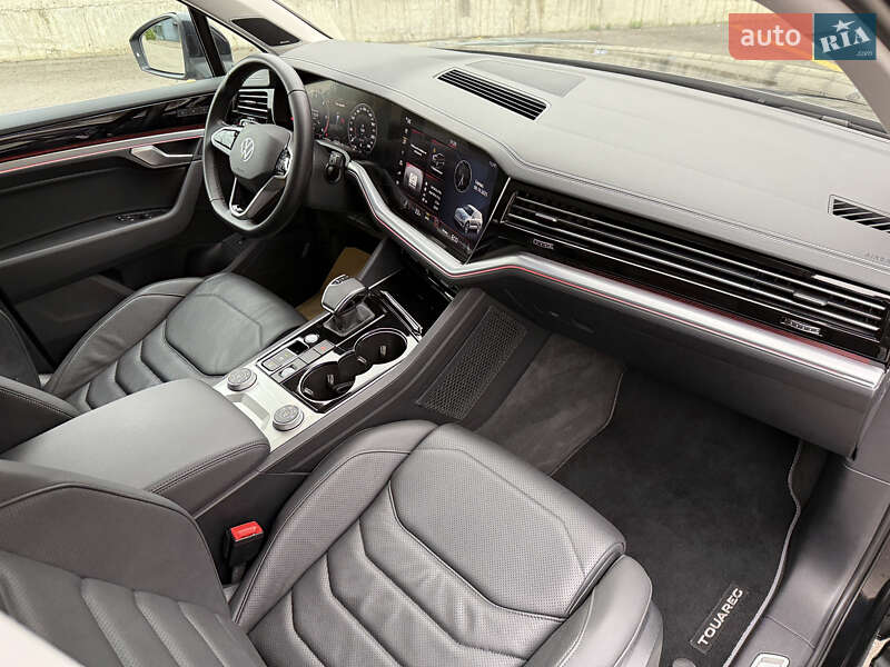 Внедорожник / Кроссовер Volkswagen Touareg 2021 в Ровно