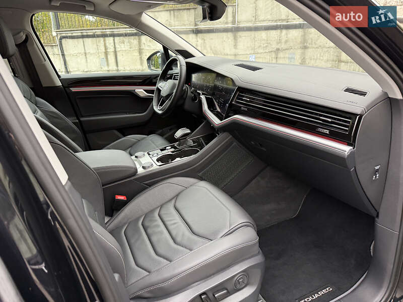 Внедорожник / Кроссовер Volkswagen Touareg 2021 в Ровно