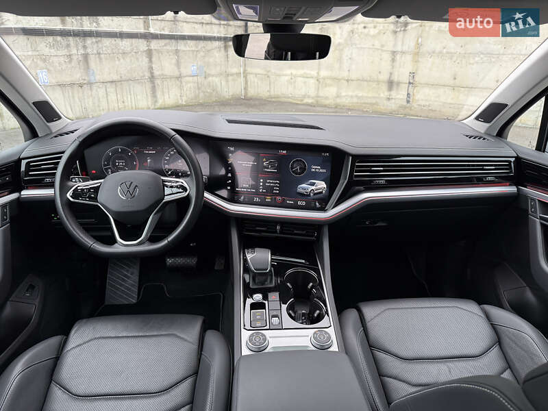 Внедорожник / Кроссовер Volkswagen Touareg 2021 в Ровно