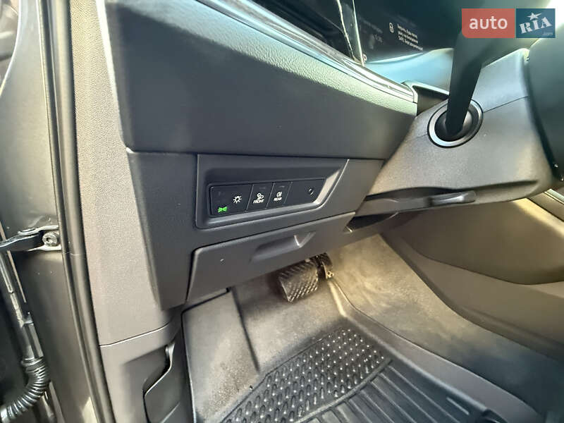 Внедорожник / Кроссовер Volkswagen Touareg 2018 в Одессе