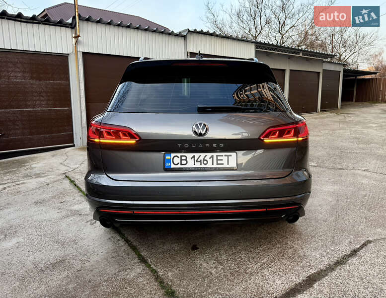 Внедорожник / Кроссовер Volkswagen Touareg 2020 в Киеве
