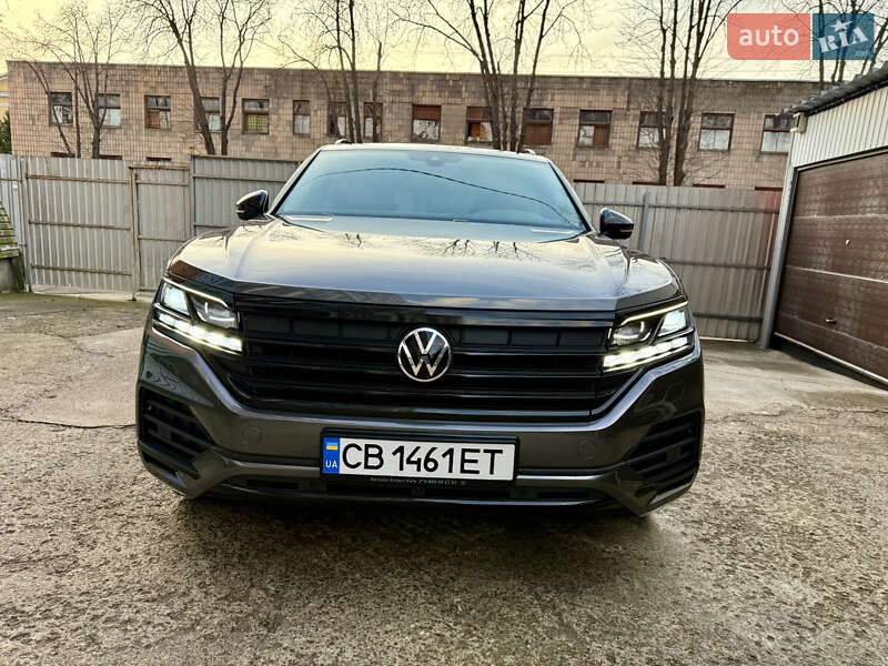 Внедорожник / Кроссовер Volkswagen Touareg 2020 в Киеве