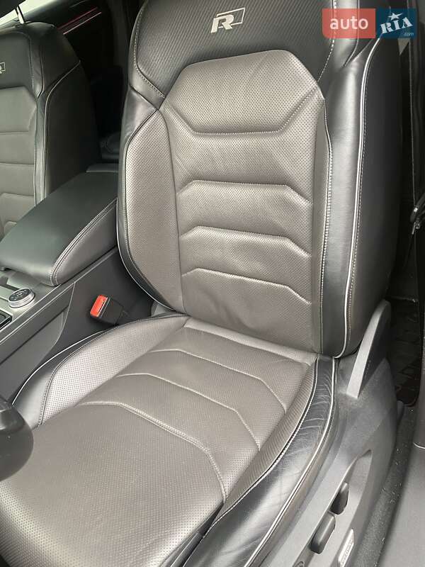 Внедорожник / Кроссовер Volkswagen Touareg 2018 в Кривом Роге