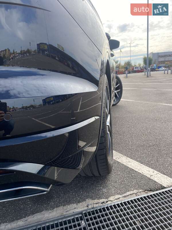 Внедорожник / Кроссовер Volkswagen Touareg 2018 в Кривом Роге