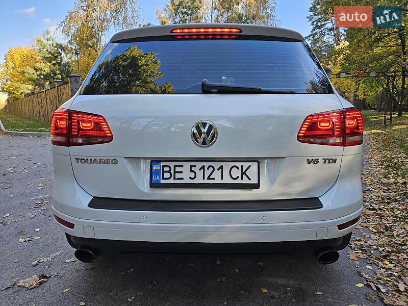 Внедорожник / Кроссовер Volkswagen Touareg 2013 в Броварах