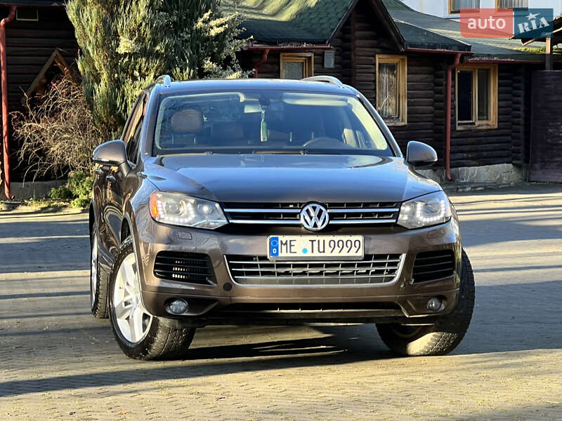 Внедорожник / Кроссовер Volkswagen Touareg 2012 в Трускавце