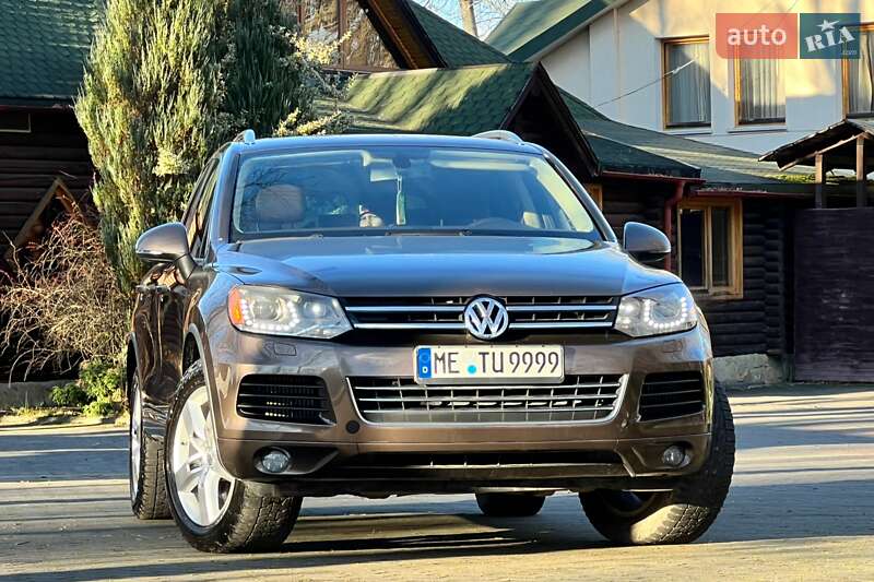 Внедорожник / Кроссовер Volkswagen Touareg 2012 в Трускавце