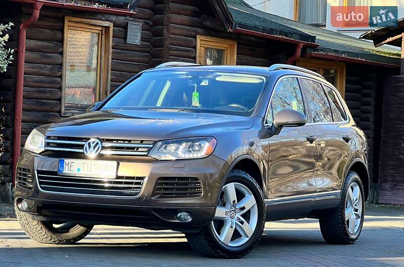 Внедорожник / Кроссовер Volkswagen Touareg 2012 в Трускавце