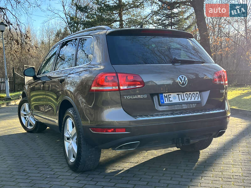 Внедорожник / Кроссовер Volkswagen Touareg 2012 в Трускавце