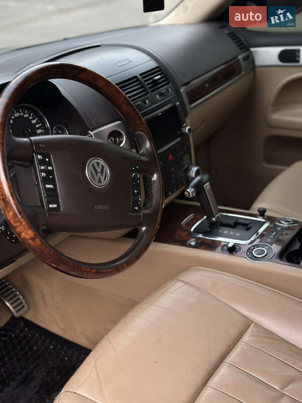 Внедорожник / Кроссовер Volkswagen Touareg 2007 в Виннице
