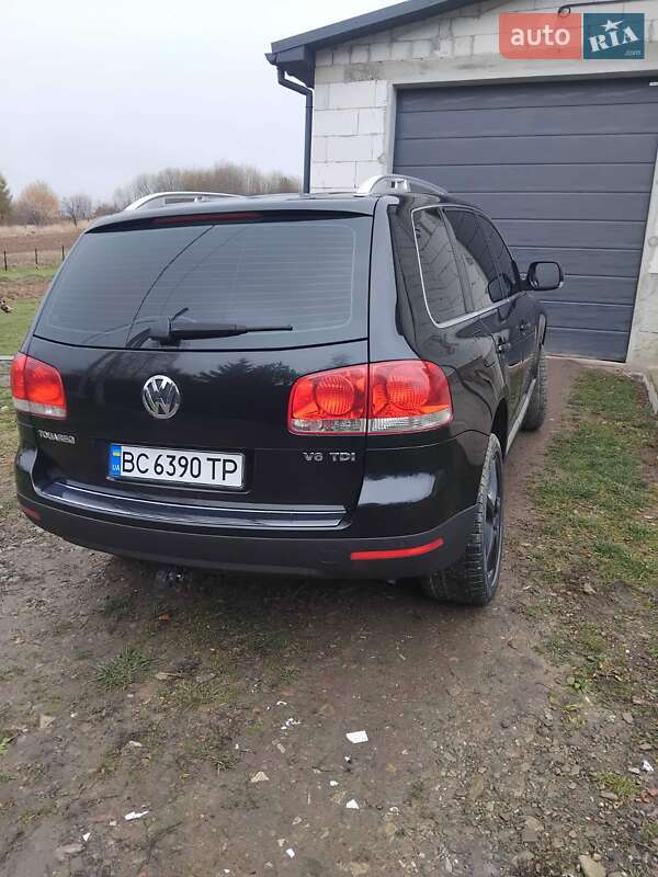 Внедорожник / Кроссовер Volkswagen Touareg 2006 в Добромиле