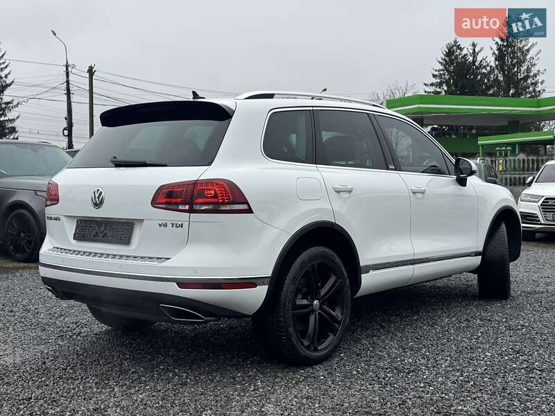 Внедорожник / Кроссовер Volkswagen Touareg 2017 в Тернополе