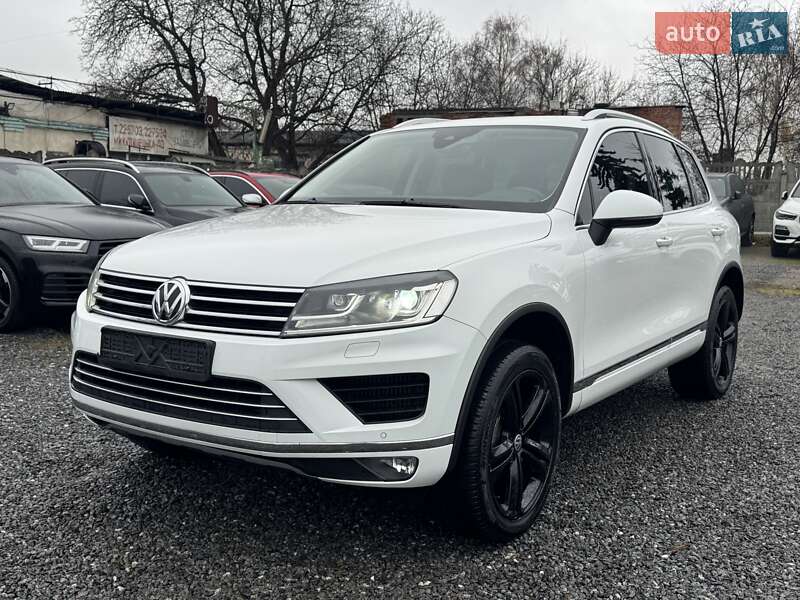 Внедорожник / Кроссовер Volkswagen Touareg 2017 в Тернополе