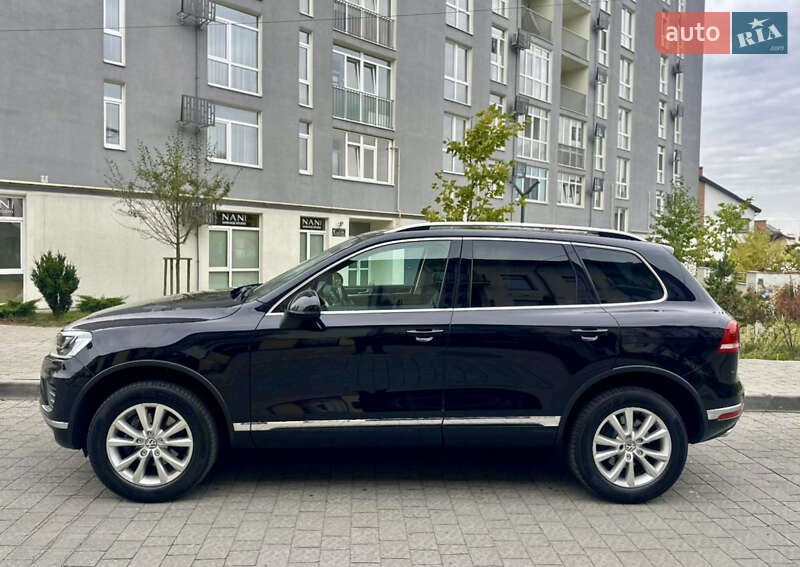 Внедорожник / Кроссовер Volkswagen Touareg 2017 в Львове