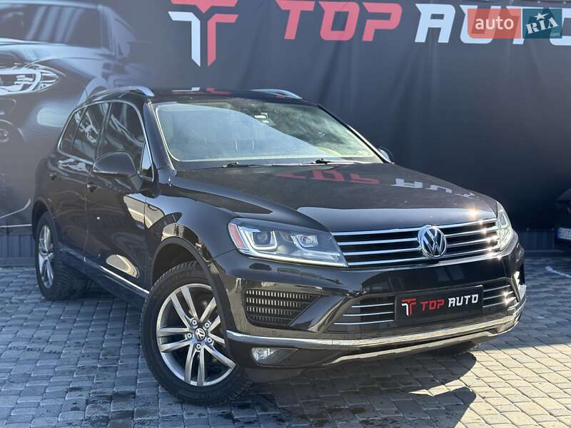 Внедорожник / Кроссовер Volkswagen Touareg 2016 в Львове