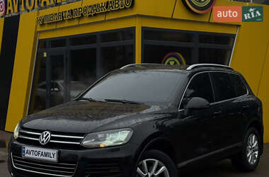 Позашляховик / Кросовер Volkswagen Touareg 2012 в Києві