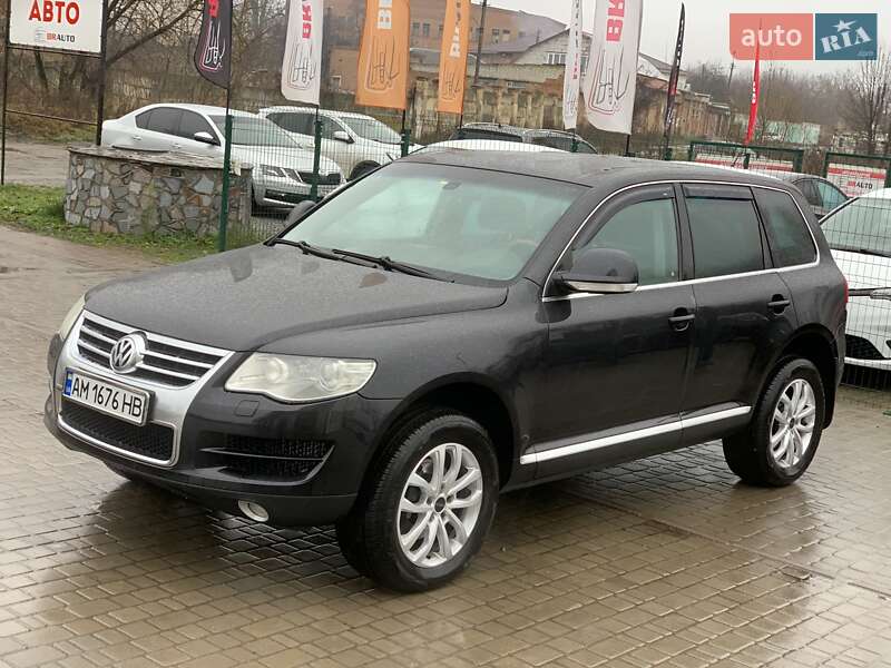 Внедорожник / Кроссовер Volkswagen Touareg 2007 в Бердичеве
