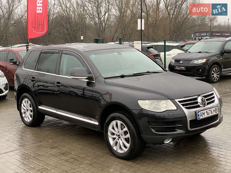 Внедорожник / Кроссовер Volkswagen Touareg 2007 в Бердичеве
