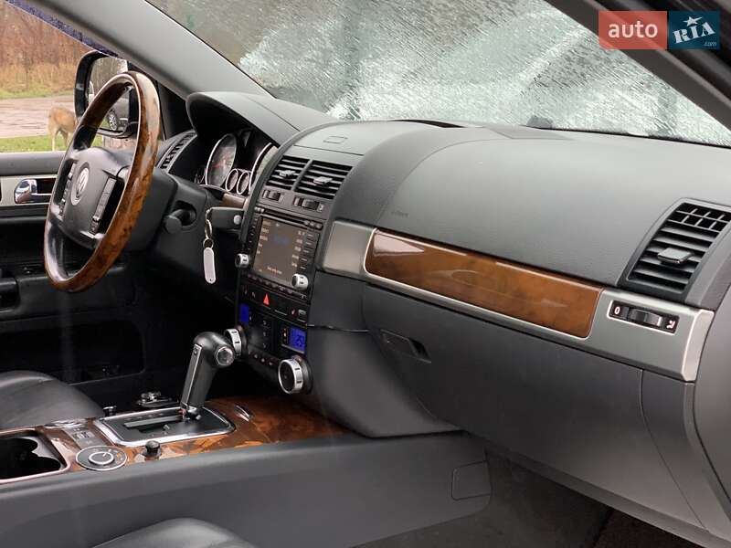 Внедорожник / Кроссовер Volkswagen Touareg 2007 в Бердичеве