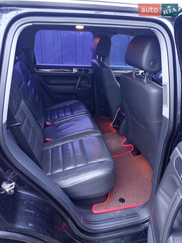 Внедорожник / Кроссовер Volkswagen Touareg 2008 в Тячеве