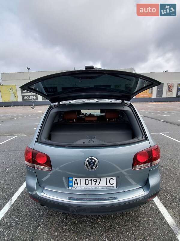 Внедорожник / Кроссовер Volkswagen Touareg 2007 в Киеве
