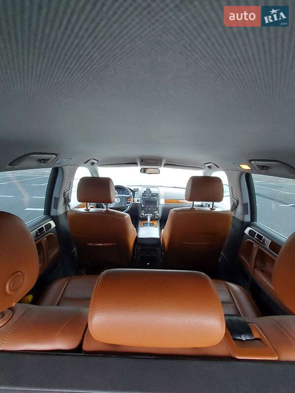 Внедорожник / Кроссовер Volkswagen Touareg 2007 в Киеве