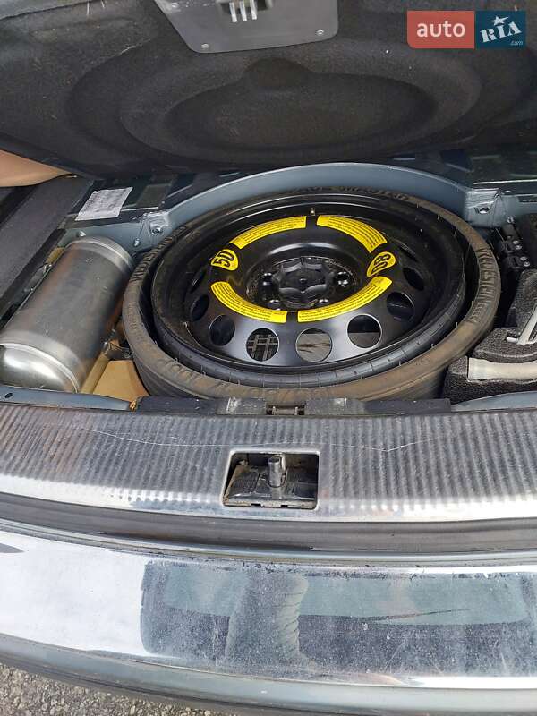 Внедорожник / Кроссовер Volkswagen Touareg 2007 в Киеве