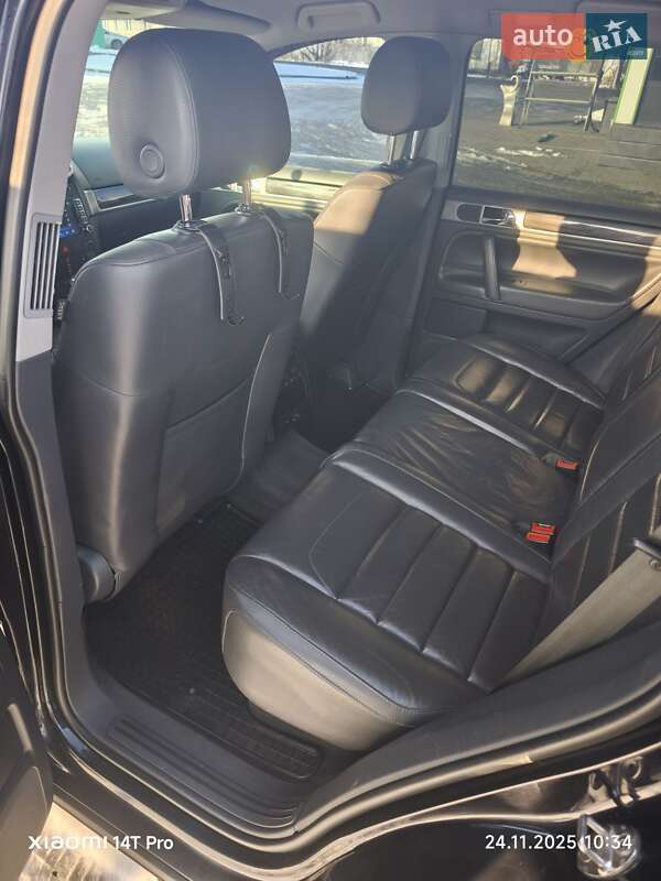 Позашляховик / Кросовер Volkswagen Touareg 2008 в Нововолинську