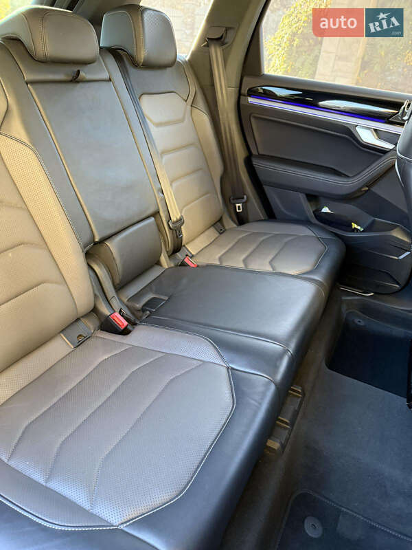 Позашляховик / Кросовер Volkswagen Touareg 2022 в Тернополі фото 16 Позашляховик / Кросовер Volkswagen Touareg 2022 в Тернополі
