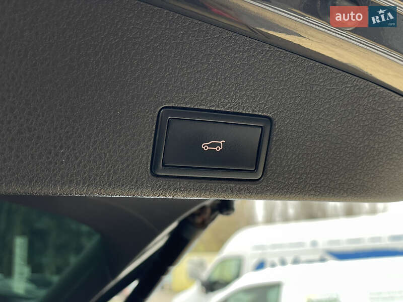 Внедорожник / Кроссовер Volkswagen Touareg 2012 в Одессе фото 9 Внедорожник / Кроссовер Volkswagen Touareg 2012 в Одессе