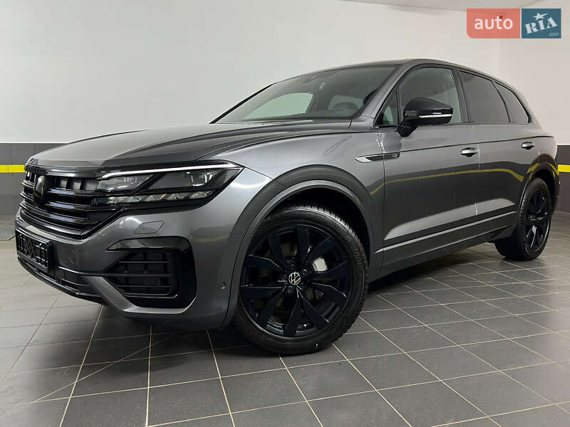 Позашляховик / Кросовер Volkswagen Touareg 2022 в Козятині