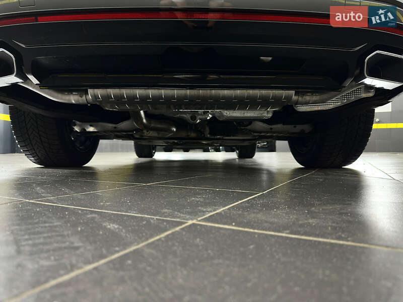 Позашляховик / Кросовер Volkswagen Touareg 2022 в Козятині