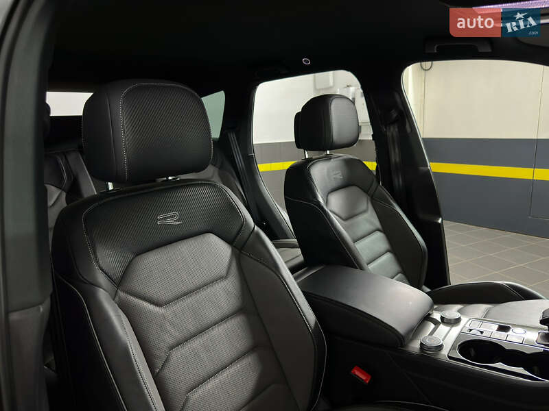 Позашляховик / Кросовер Volkswagen Touareg 2022 в Козятині