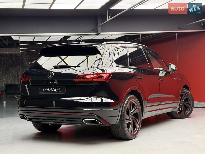 Внедорожник / Кроссовер Volkswagen Touareg 2021 в Киеве