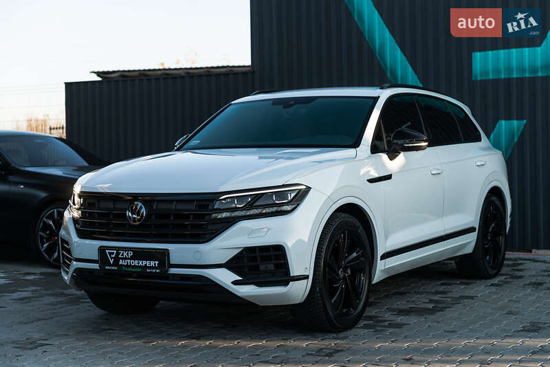 Внедорожник / Кроссовер Volkswagen Touareg 2019 в Мукачево
