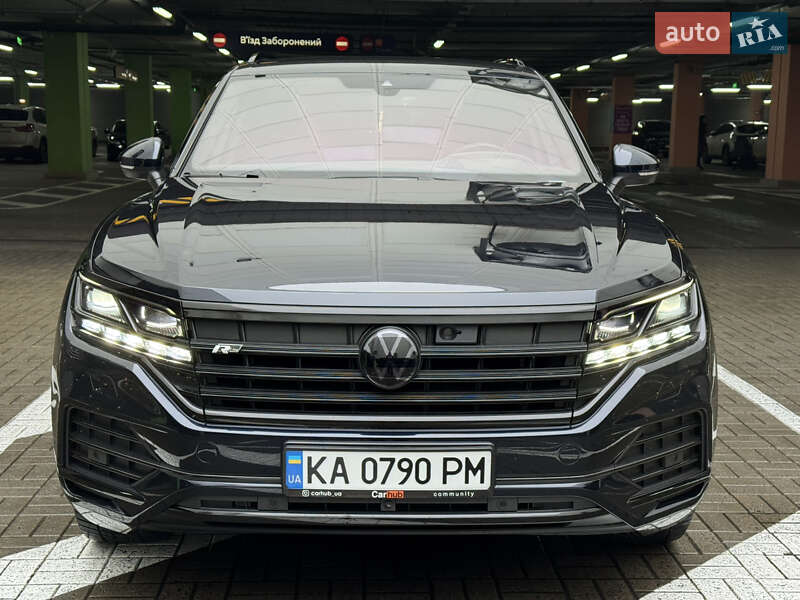 Внедорожник / Кроссовер Volkswagen Touareg 2021 в Киеве