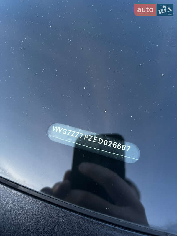 Внедорожник / Кроссовер Volkswagen Touareg 2013 в Бердичеве