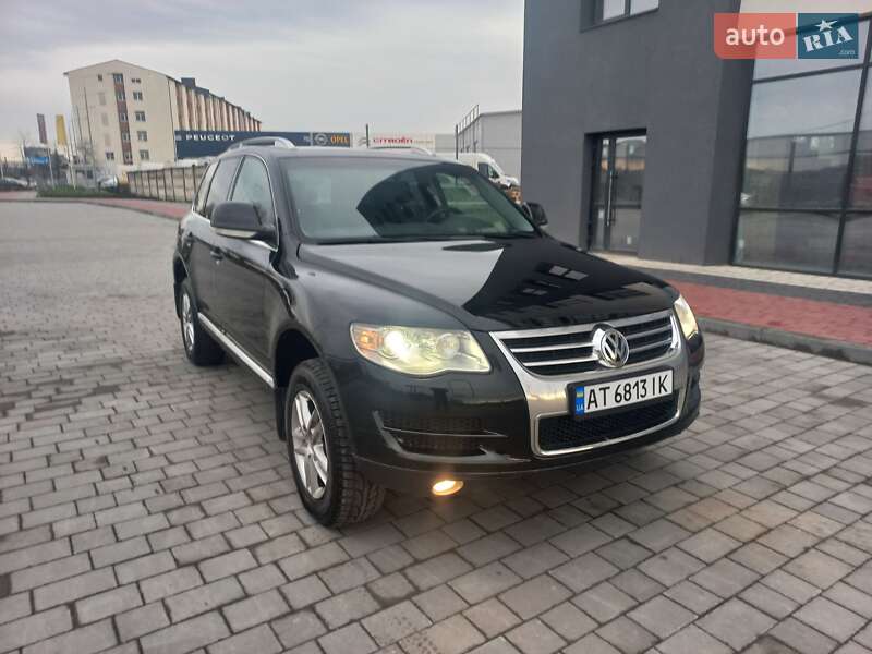 Позашляховик / Кросовер Volkswagen Touareg 2008 в Івано-Франківську